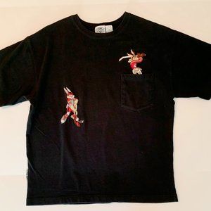 1995 Bugs Bunny & Wile E Coyote Warner Bros Looney Tunes Embroidered T-shirt